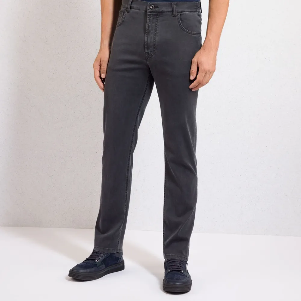 New Jeans Mens Jeans